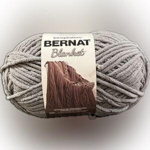 BERNAT Blanket Yarn - Lot of 3 skeins